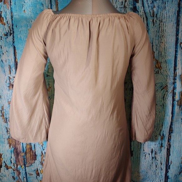 😘🌼Union of Angels off shoulder dress - Picture 10 of 16